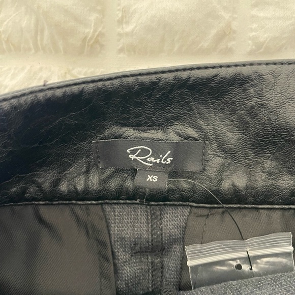 Rails Edem black faux leather midi skirt - Picture 10 of 14